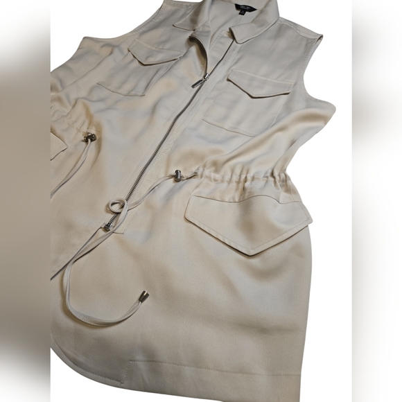 Simply Vera Wang Asymetrical Zipper Vest - Picture 4 of 4
